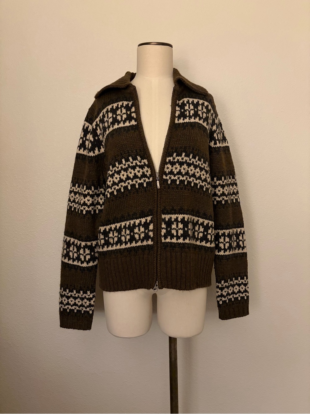 Women’s Eddie Bauer Vintage Style Merino Knit Sweater